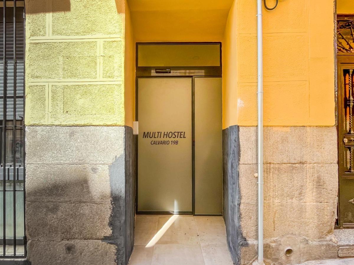Multi Hostel Calvario Madrid Bagian luar foto